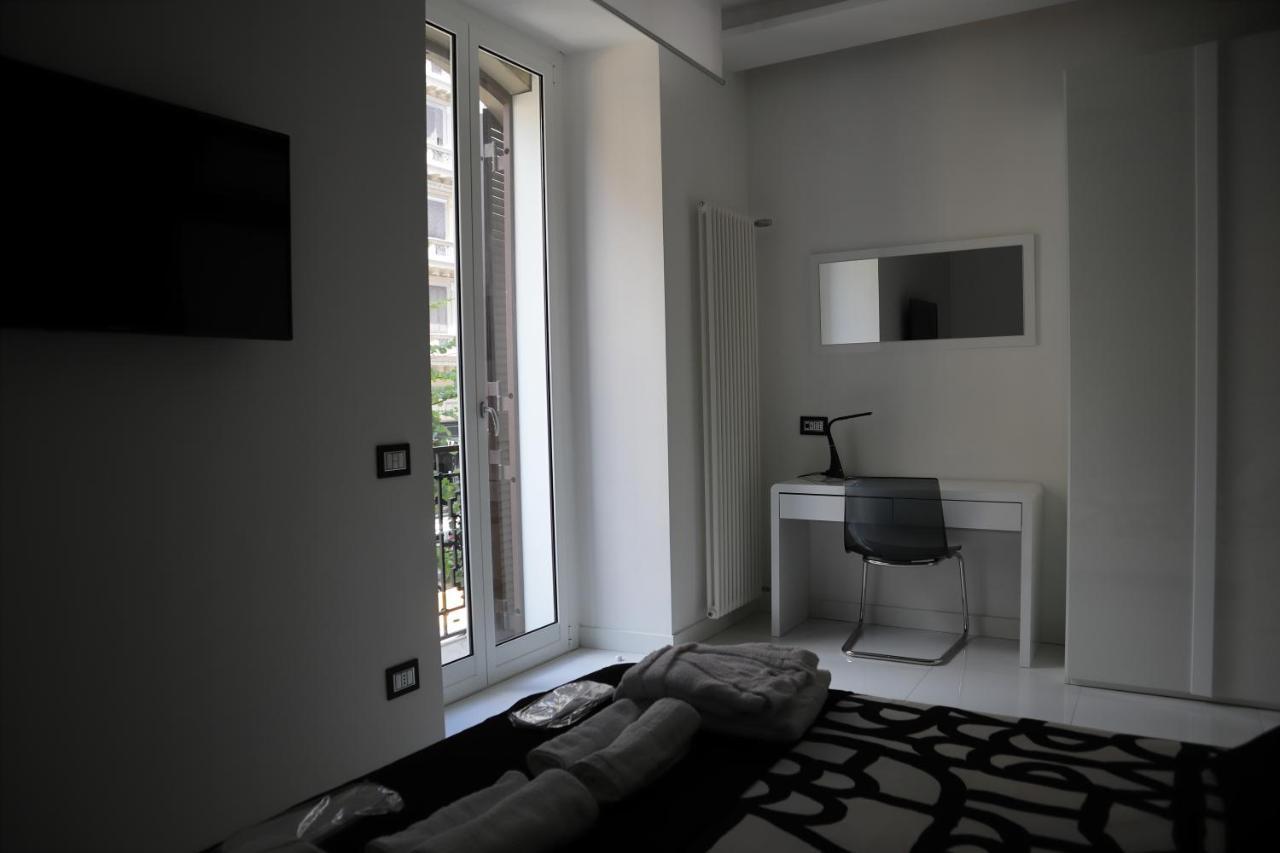 Rettifilo 201 Exclusive Rooms Napoli Bagian luar foto